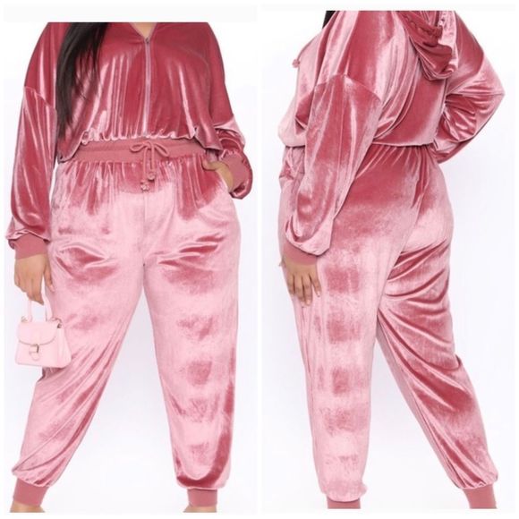 Fashion Nova Mauve Pink Velvet Vixen Fantasy Sweat Jumpsuit Size 3X NWT! - Picture 1 of 12
